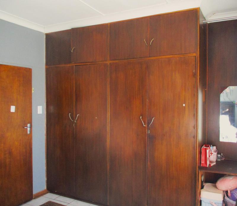 5 Bedroom Property for Sale in Uitsig Free State
